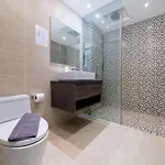 Private Apartment At Twin Sands Near Merlin Beach