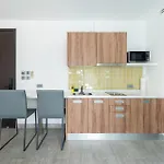 Private Apartment At Twin Sands Near Merlin Beach