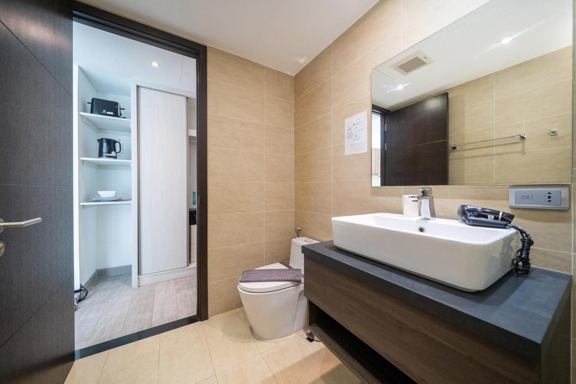 Private At Twin Sands Near Merlin * Patong